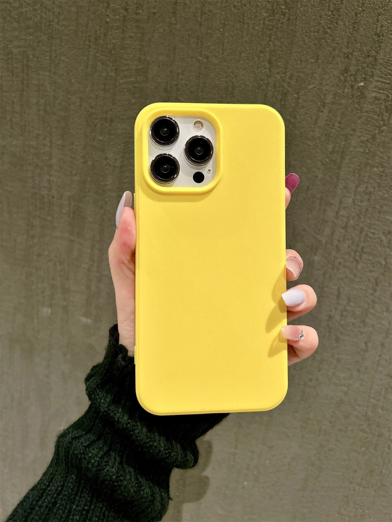 Apple Iphone 16 Iphone Simplistic Solid Color Matte Anti-Fall Mobile Phone Case
